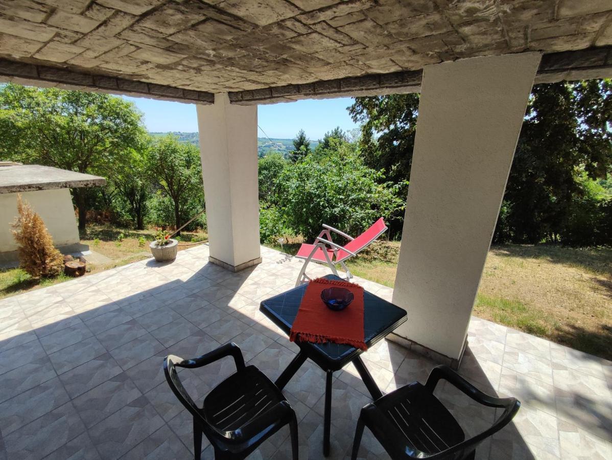 Milicin Konak Vrdnik Exterior photo