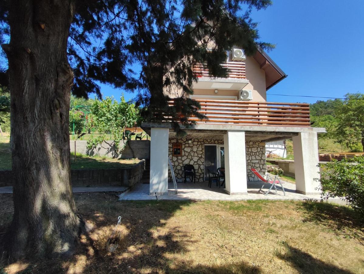 Milicin Konak Vrdnik Exterior photo