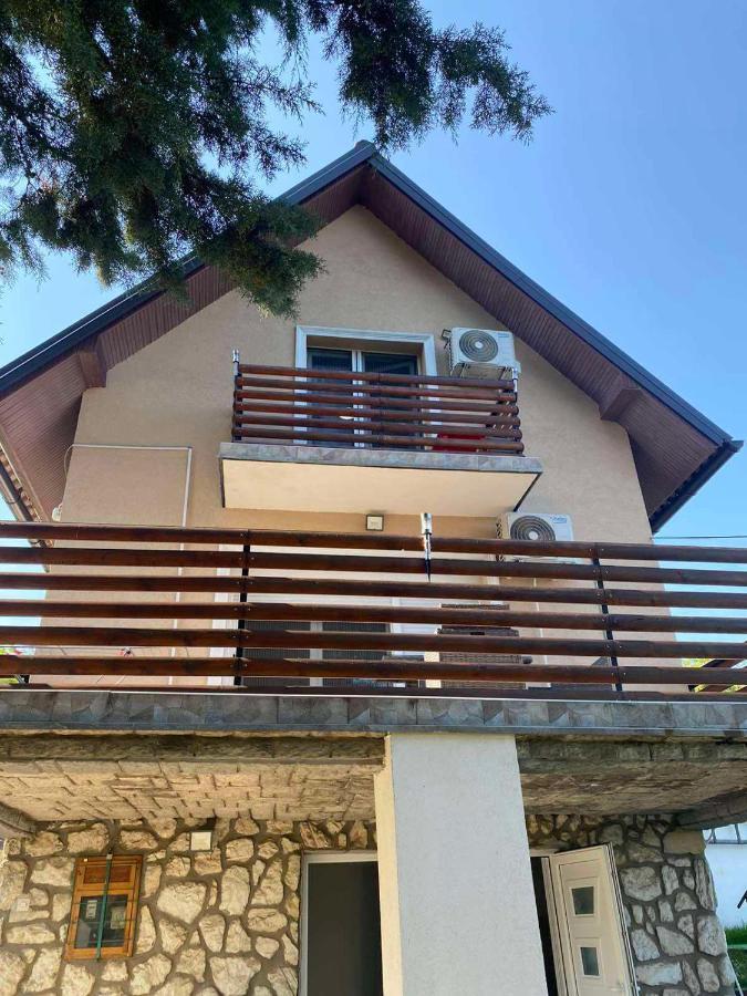Milicin Konak Vrdnik Exterior photo